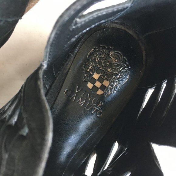 VINCE CAMUTO Peera Cutout Bootie Ankle Boots Back zip closure Womens Size‎ 9M - Picture 6 of 11